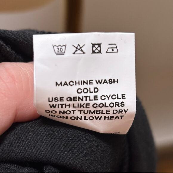 Bloomchic Sleeveless Embroidered Top Size 14-16 - Picture 8 of 8